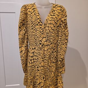 Missguided Yellow and Black Patterned Dress